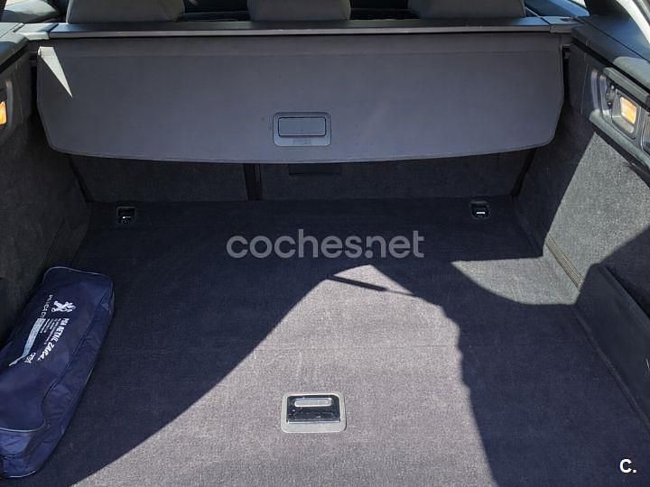 Usado Peugeot 508 SW Active 120 CV (88 kW) 2017 Gris / plata Familiar