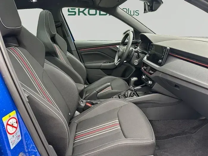 Usado Skoda Kamiq Monte Carlo 115 CV (84 kW) 2025 Azul SUV