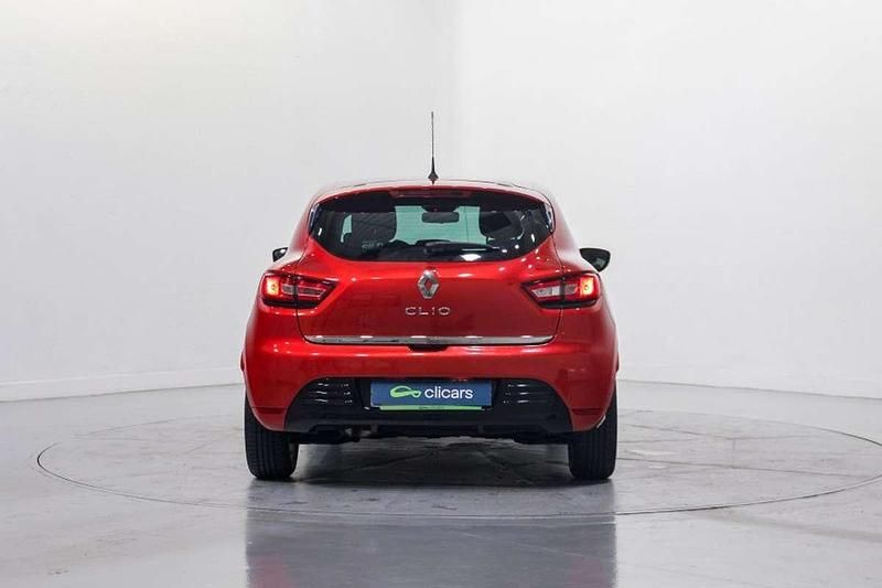 Usado Renault Clio IV LIMITED 90 CV (66 kW) 2017 Rojo Utilitario
