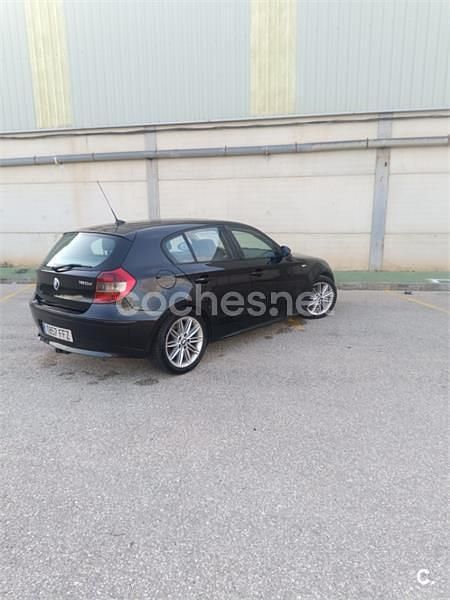Usado BMW 120 163 CV (119 kW) 2006 Negro Utilitario