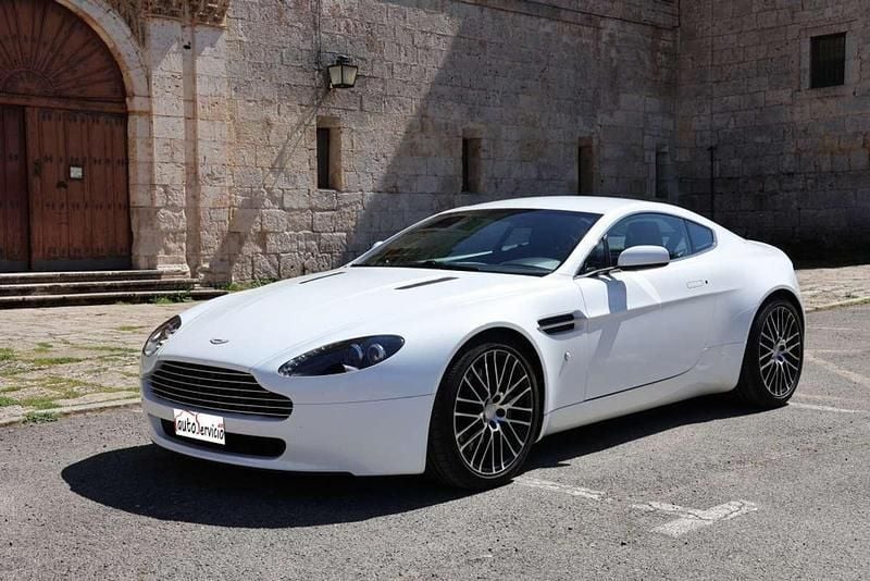 Negro Usado 2008 Aston Martin Vantage Coupe | 72.000 € - Imagen 1/4