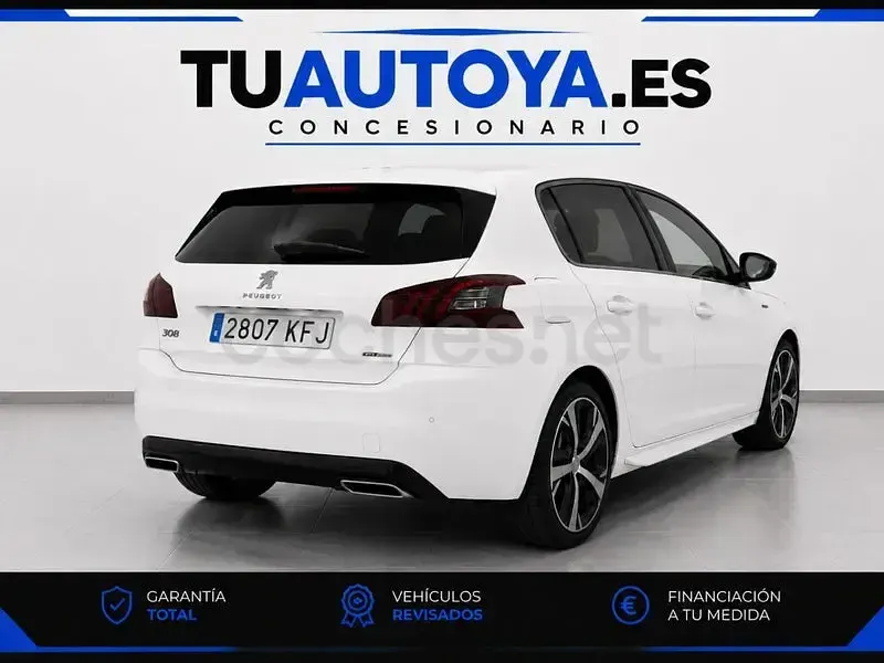 Usado Peugeot 308 Allure 130 CV (95 kW) 2017 Blanco Berlina