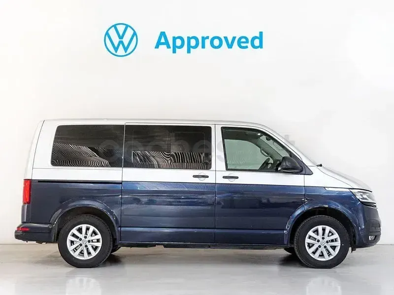 Usado VW Multivan 150 CV (110 kW) 2021 Gris / plata Monovolumen