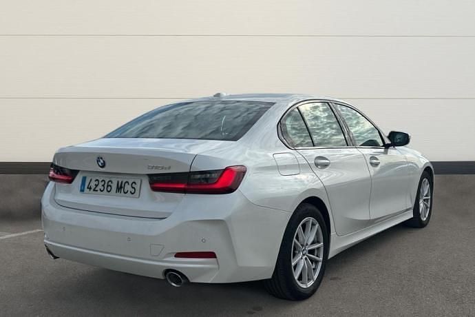 Usado BMW 318 Comfort Edition 150 CV (110 kW) 2022 Berlina