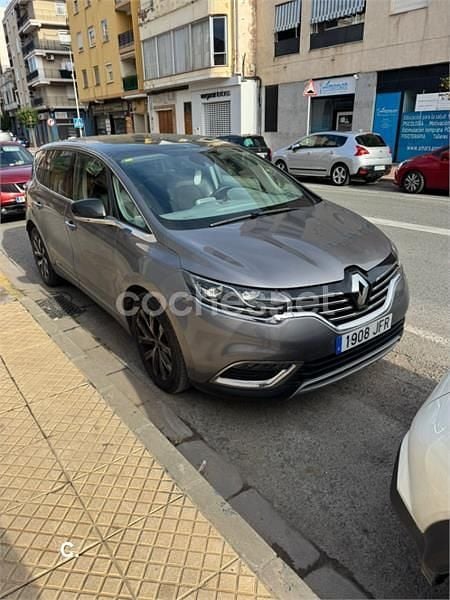 Usado Renault Espace Zen 160 CV (117 kW) 2015 Gris / plata Monovolumen