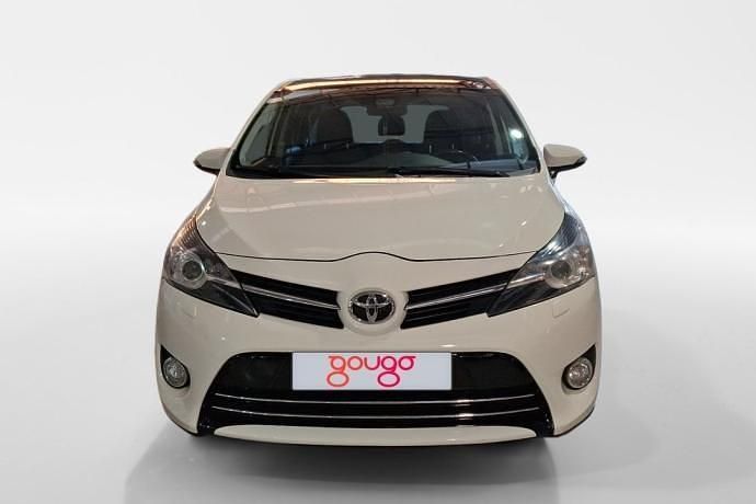 Usado Toyota Verso Advance 147 CV (108 kW) 2016 Blanco Monovolumen