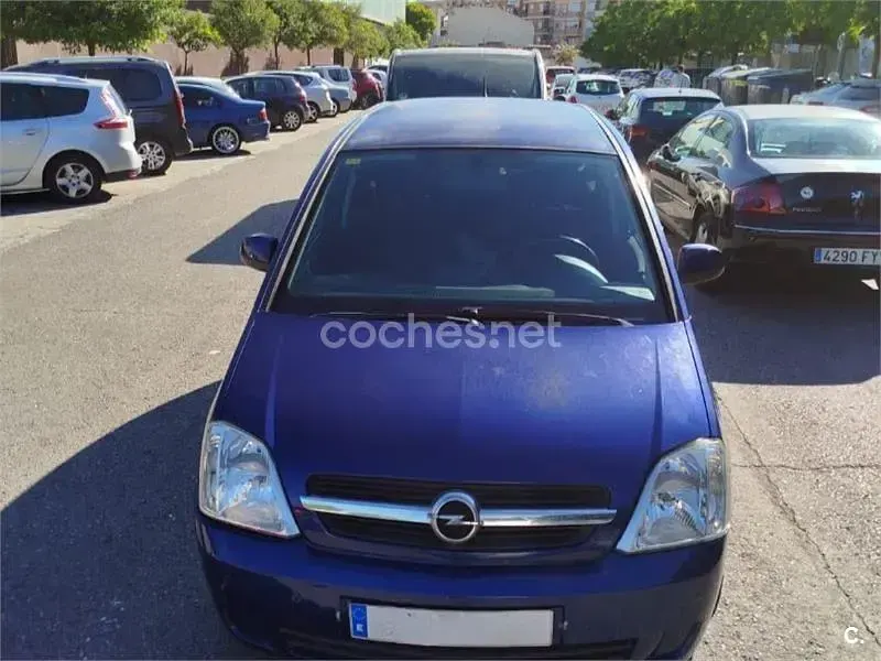 Usado Opel Meriva Cosmo 100 CV (73 kW) 2004 Azul Monovolumen