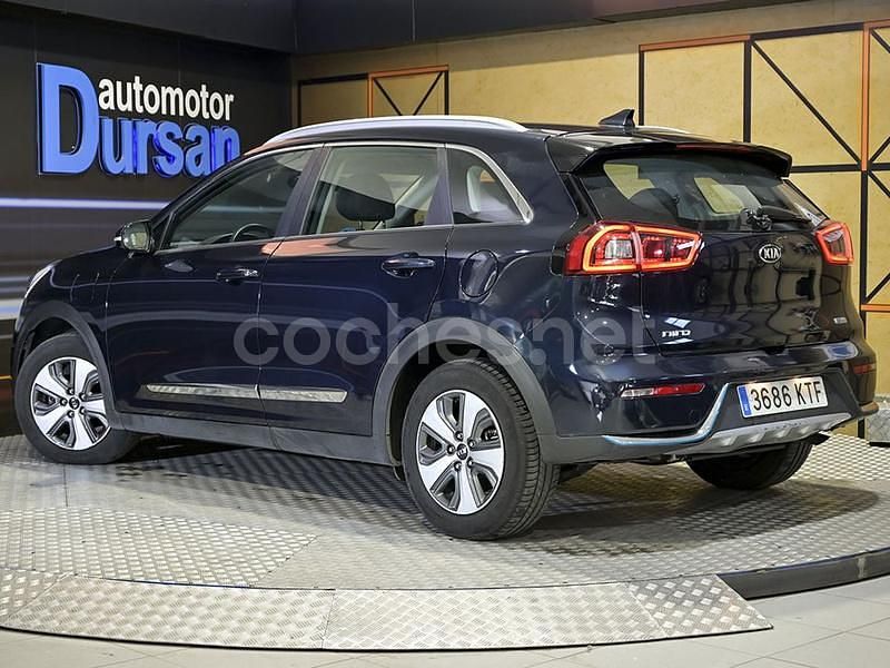 Usado Kia Niro 141 CV (103 kW) 2019 Azul SUV