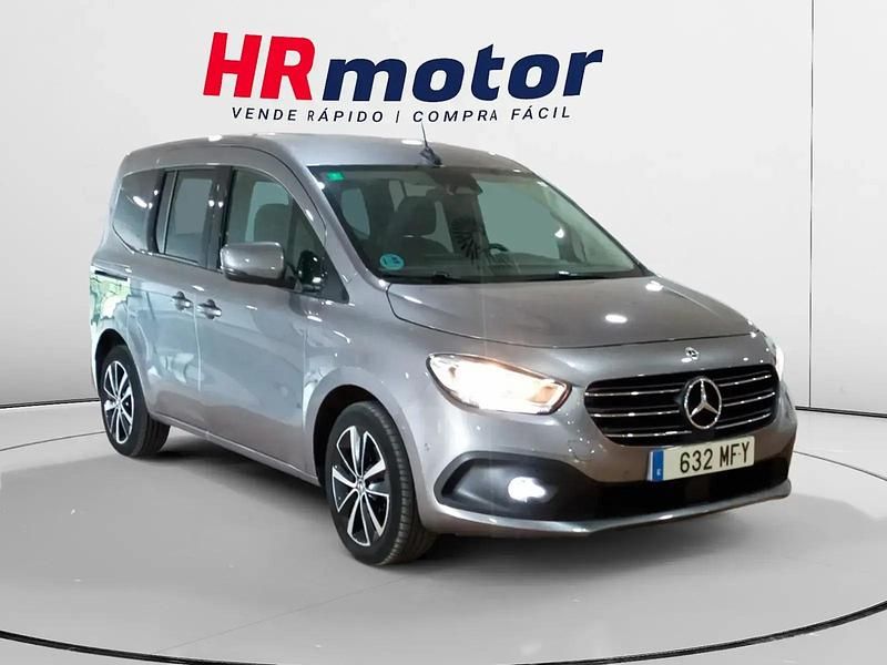 Gris Usado 2023 Mercedes 180 Style Berlina | 24.890 € (Precio justo) - Imagen 1/4