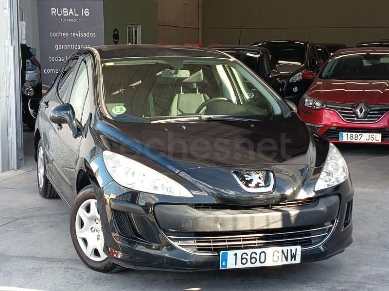 Usado Peugeot 308 120 CV (88 kW) 2009 Negro Berlina