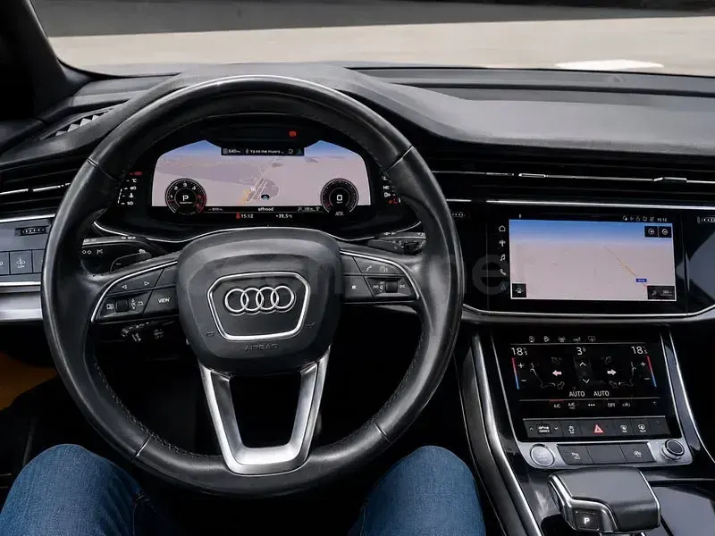 Usado Audi Q8 286 CV (210 kW) 2019 Naranja SUV