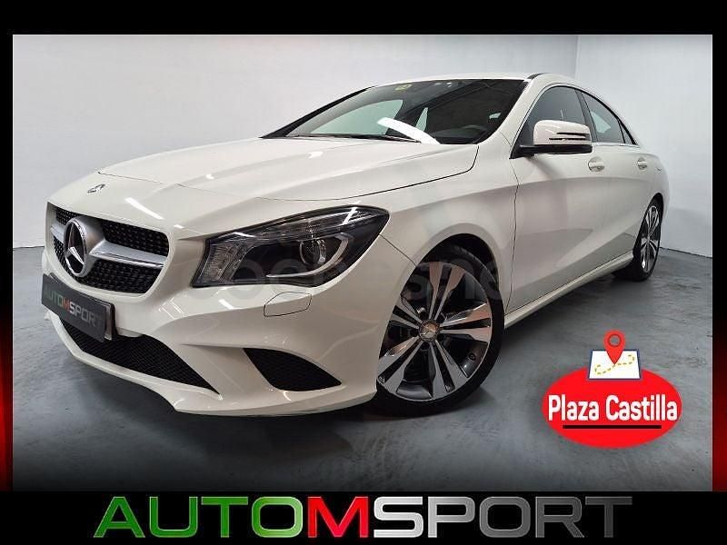 Usado Mercedes CLA200 Urban 136 CV (100 kW) 2014 Blanco Berlina