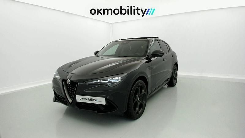 Negro volcano Usado 2023 Alfa Romeo Stelvio Competizione SUV | 39.420 € (Precio justo) - Imagen 1/4