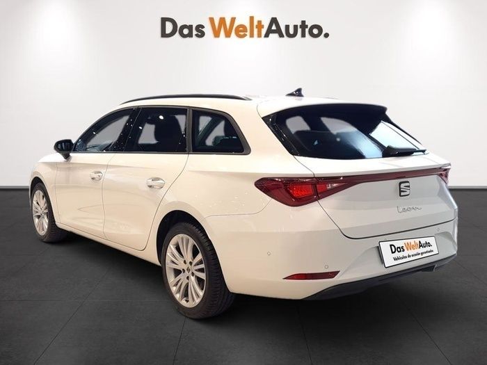 Blanco Usado 2024 Seat Leon ST Style Familiar | 23.900 € (Precio justo) - Imagen 1/4