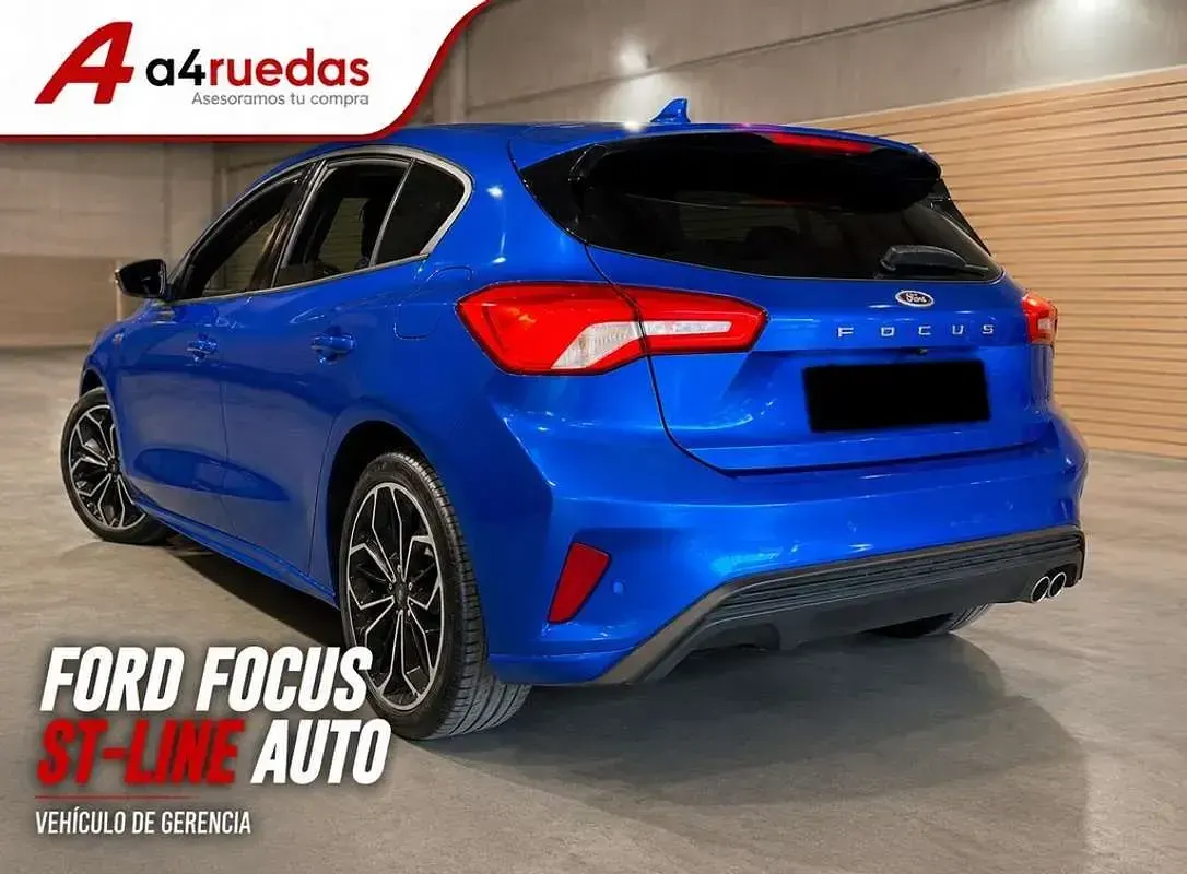 Usado Ford Focus ST-Line 125 CV (91 kW) 2021 Azul Utilitario