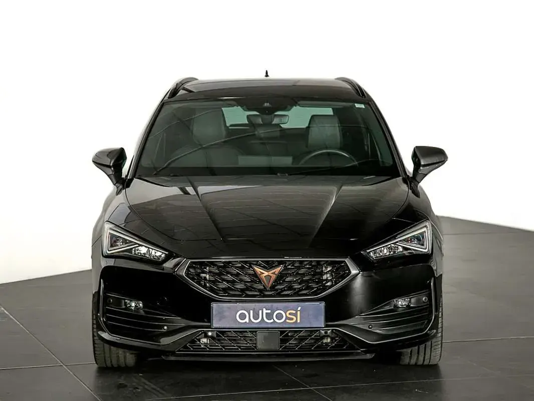 Usado Cupra Leon 150 CV (110 kW) 2023 Negro Familiar