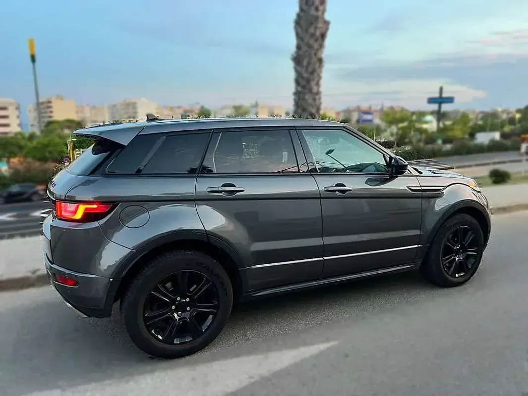 Usado Land Rover Range Rover evoque Dynamic 150 CV (110 kW) 2015 Gris SUV