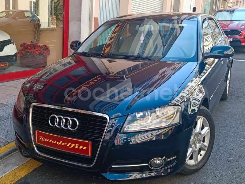 Azul Usado 2012 Audi A3 Sportback Ambiente Berlina | 10.800 € (Precio justo) - Imagen 1/4
