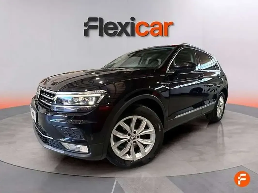 Usado VW Tiguan Sportline 150 CV (110 kW) 2017 Negro SUV