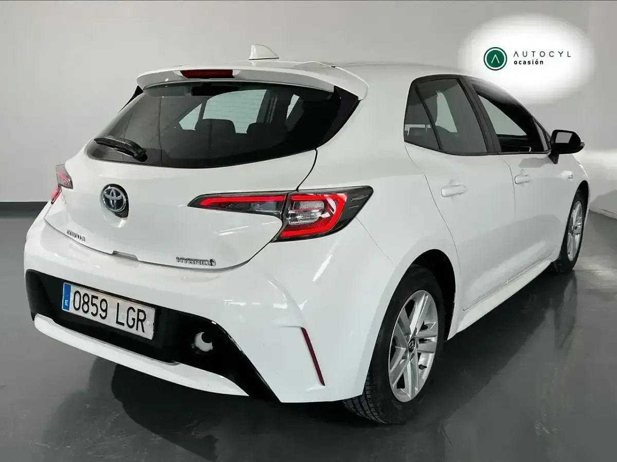 Usado Toyota Corolla Active 122 CV (89 kW) 2020 Blanco Familiar