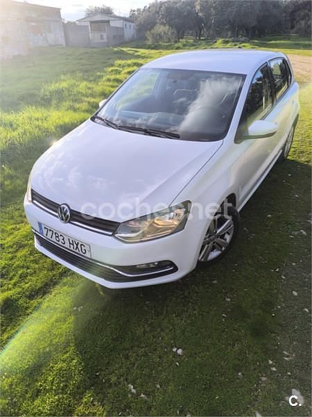 Usado VW Polo 75 CV (55 kW) 2014 Blanco Berlina