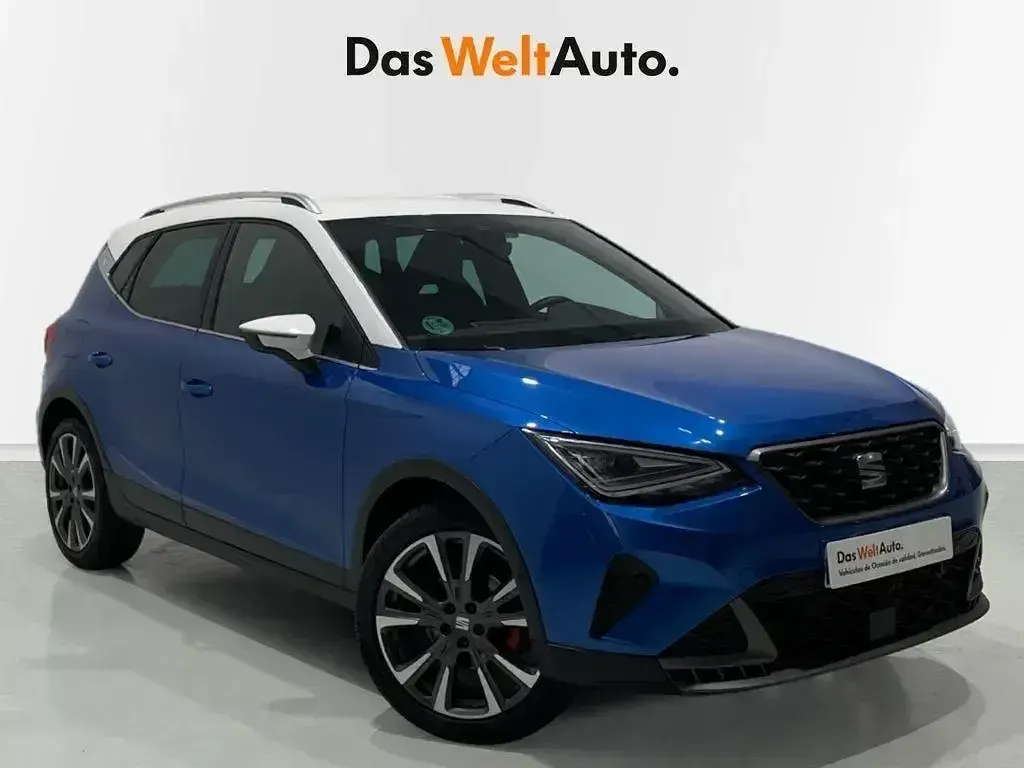Usado Seat Arona FR 115 HP (84 kW) 2025 Azul SUV