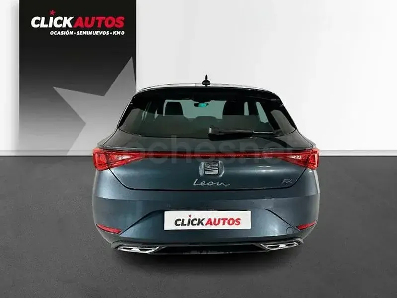 Usado Seat Leon FR 150 CV (110 kW) 2024 Gris / plata Berlina