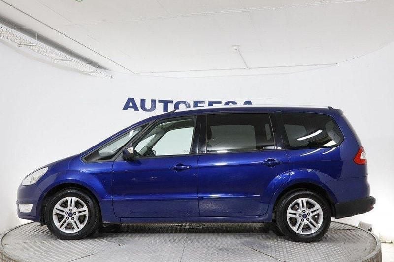 Usado Ford Galaxy Titanium 140 CV (102 kW) 2014 Azul Monovolumen
