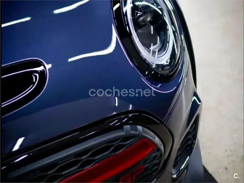 Usado Mini John Cooper Works 306 CV (225 kW) 2020 Gris / plata Utilitario