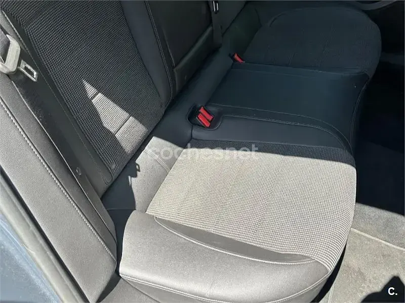 Usado Opel Insignia Excellence 130 CV (95 kW) 2012 Azul Berlina