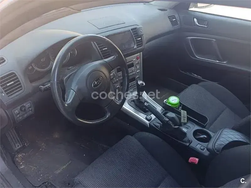Usado Subaru Legacy 165 CV (121 kW) 2006 Gris / plata Familiar