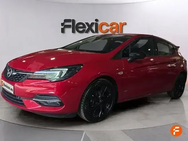 Usado Opel Astra Design & Tech 130 CV (95 kW) 2021 Rojo Berlina