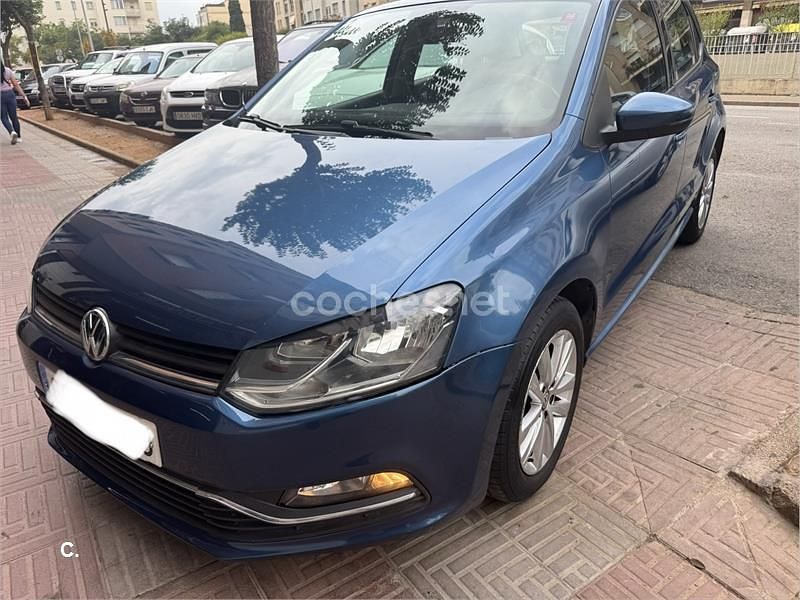 Azul Usado 2015 VW Polo Advance Berlina | 7990 € (Buen precio) - Imagen 1/4