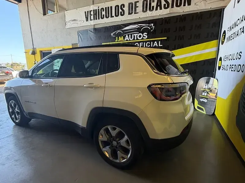 Usado Jeep Compass Limited 120 CV (88 kW) 2020 Blanco SUV