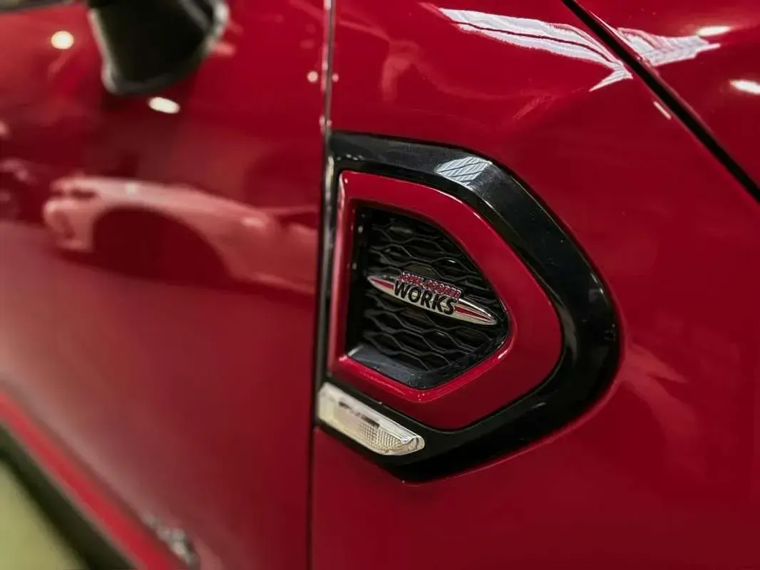 Usado Mini John Cooper Works Countryman 306 CV (225 kW) 2020 Rojo SUV