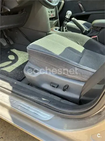 Usado Peugeot 407 Sport 136 CV (100 kW) 2006 Beige Familiar