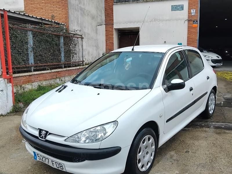 Blanco Usado 2006 Peugeot 206 Berlina | 2800 € (Precio justo) - Imagen 1/4