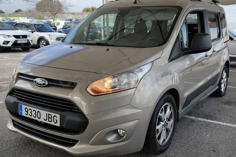 Usado Ford Tourneo Connect Trend 100 CV (73 kW) 2014 Beige Monovolumen