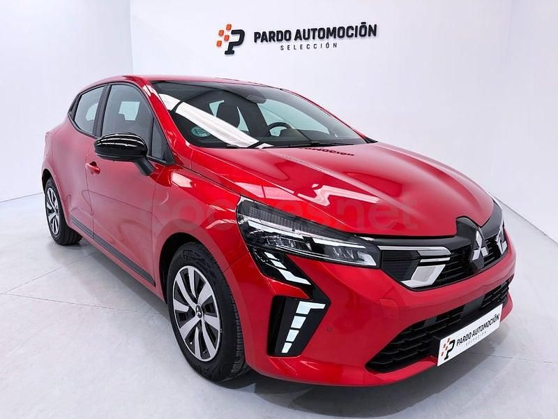 Usado Mitsubishi Colt Motion 90 CV (66 kW) 2025 Rojo Utilitario