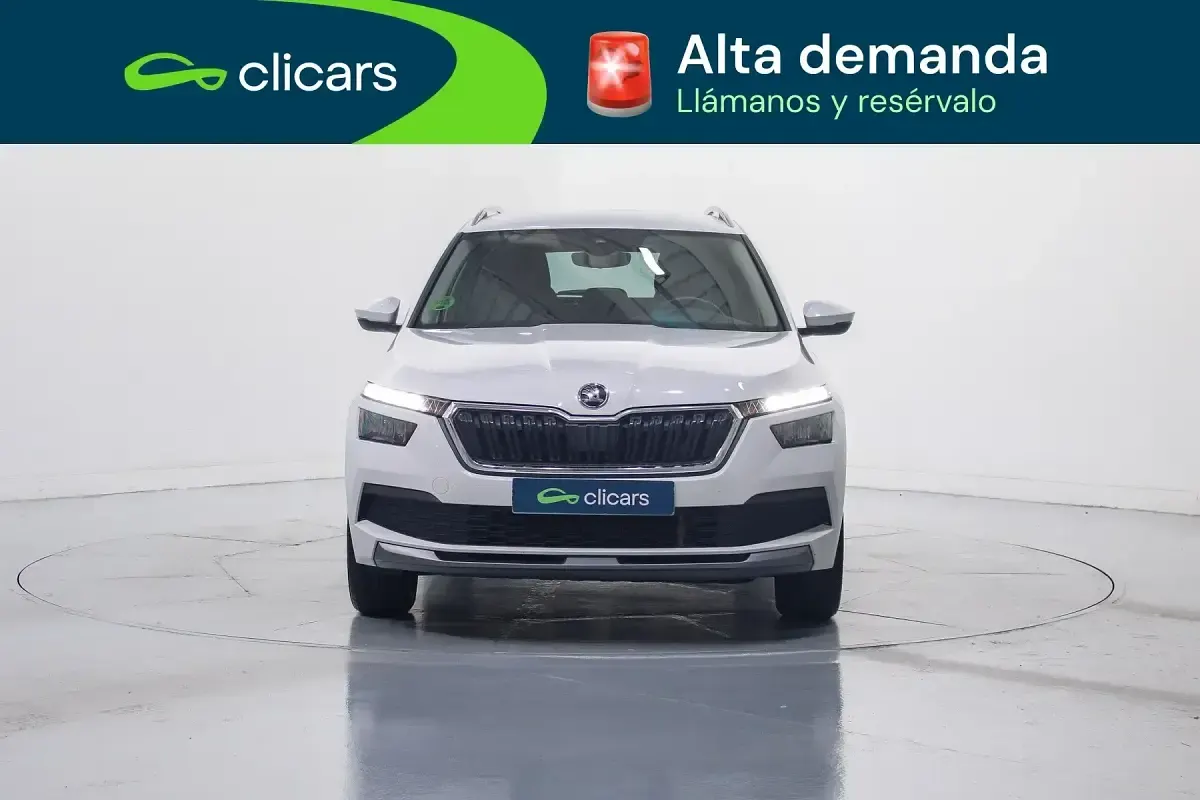 Usado Skoda Kamiq Selection 150 CV (110 kW) 2023 Blanco SUV