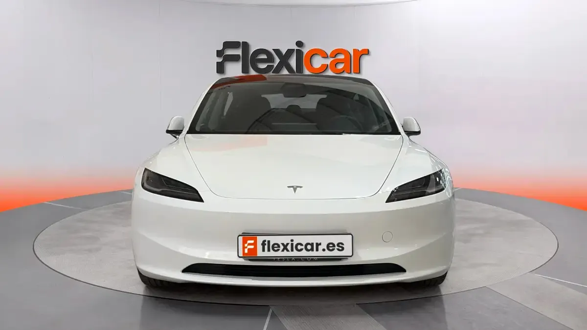 Käytetty Tesla Model 3 RWD 188 kW (256 HP) 2024 Sedan