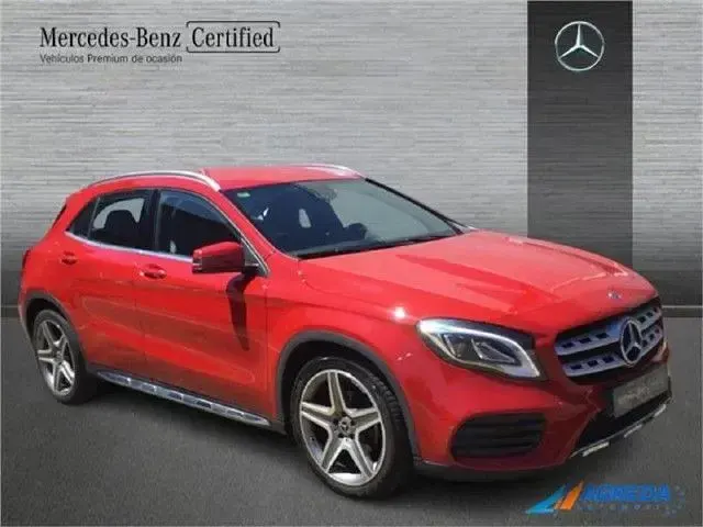 Usado Mercedes GLA200 Style 136 CV (100 kW) 2017 Rojo SUV