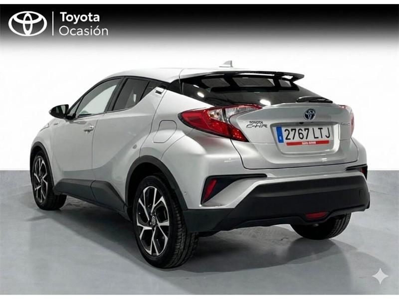 Usado Toyota C-HR Advance 122 CV (89 kW) 2021 Gris SUV