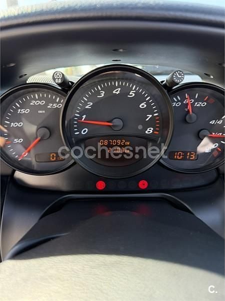 Usado Porsche Boxster 220 CV (161 kW) 2002 Gris / plata Descapotable