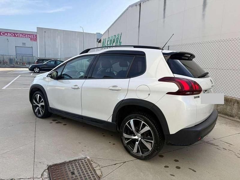 Usado Peugeot 2008 GT-line 120 CV (88 kW) 2019 Blanco SUV