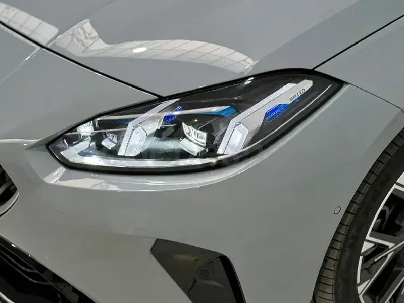 Usado BMW 120 163 CV (119 kW) 2025 Beige Utilitario