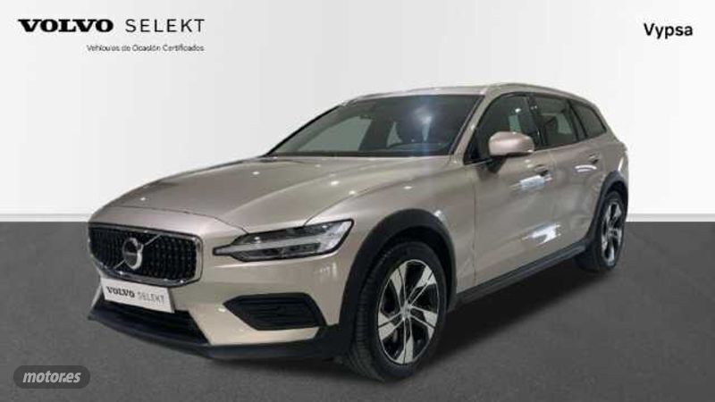 Oro Usado 2023 Volvo V60 CC Core Familiar | 45.900 € (Caro) - Imagen 1/4