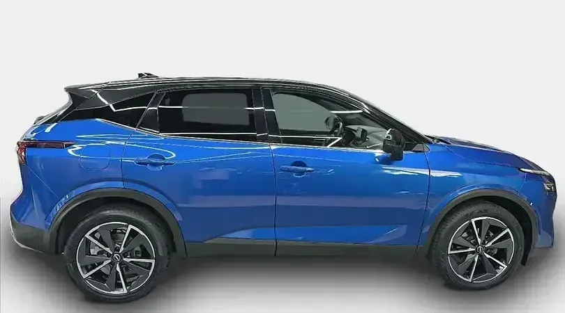 Usado Nissan Qashqai Tekna 158 CV (116 kW) 2023 Magnetic blue con techo midnig SUV