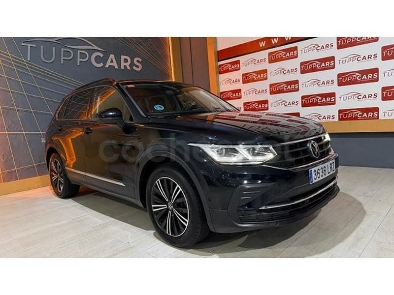 Usado VW Tiguan Life 150 CV (110 kW) 2021 Negro SUV