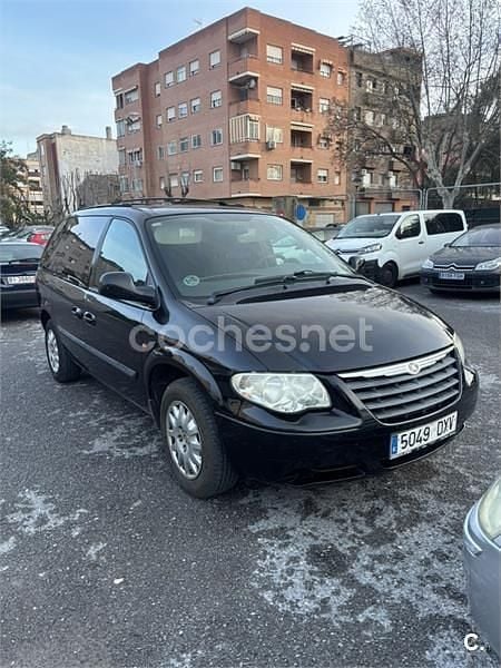 Usado Chrysler Voyager 143 CV (105 kW) 2006 Negro Monovolumen